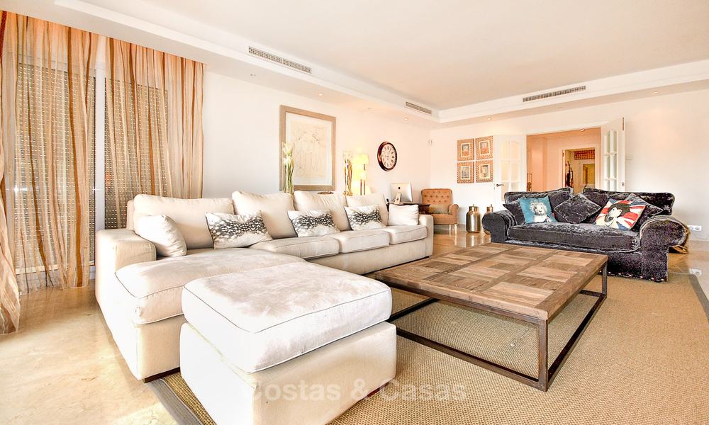 Magnificent luxury 6 - bedroom apartment in an exclusive complex for sale on the prestigious Golden Mile, Marbella 10384