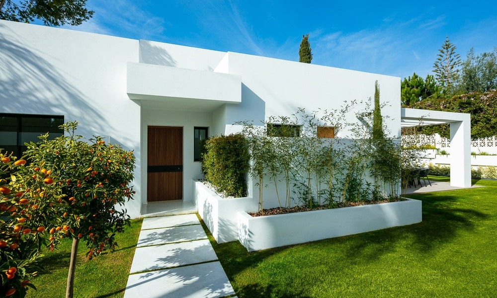 Exquisite modern contemporary luxury villa for sale in a superb location, walking distance to amenities, close to everything - San Pedro, Marbella 10414
