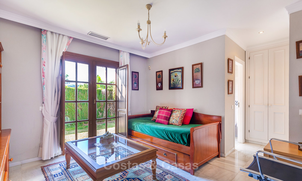 Andalusian style villa in an upscale golf urbanisation for sale, walking distance to amenities - Golf Valley, Nueva Andalucía, Marbella 10478