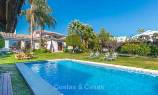 Andalusian style villa in an upscale golf urbanisation for sale, walking distance to amenities - Golf Valley, Nueva Andalucía, Marbella 10488 