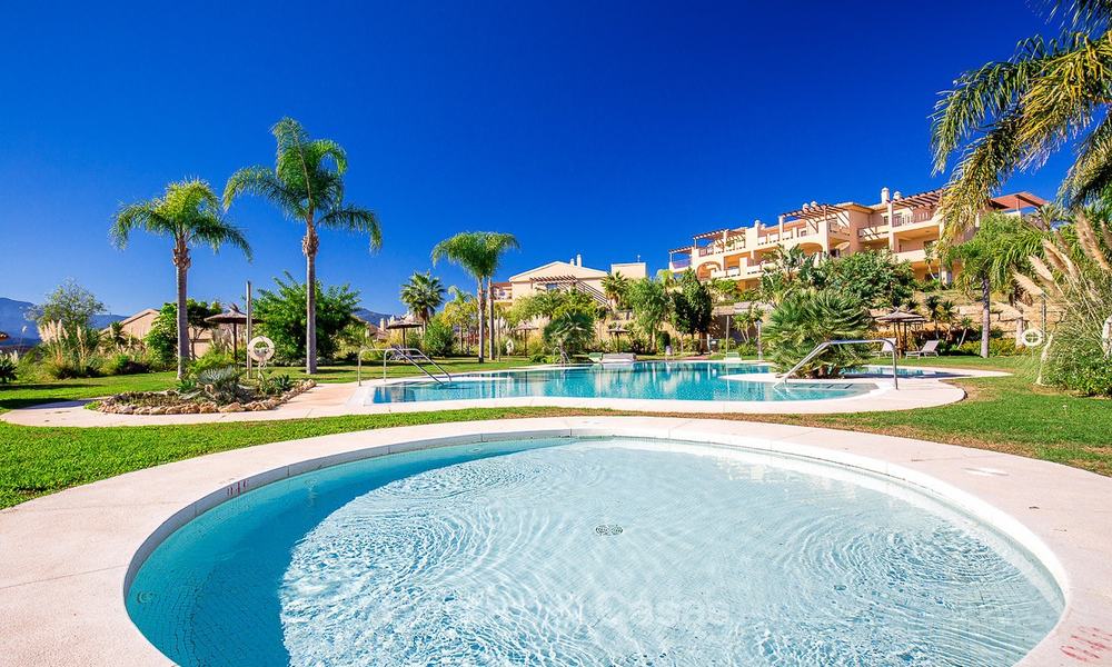 Luxury corner penthouse apartment with stunning panoramic sea, golf and mountain views for sale, Benahavis, Marbella 10557