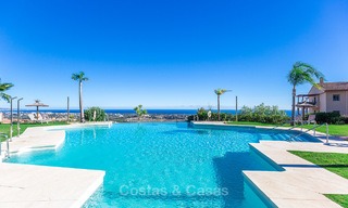 Luxury corner penthouse apartment with stunning panoramic sea, golf and mountain views for sale, Benahavis, Marbella 10561 
