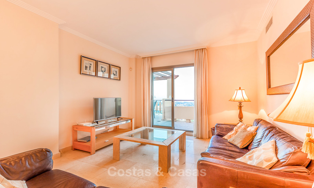 Luxury corner penthouse apartment with stunning panoramic sea, golf and mountain views for sale, Benahavis, Marbella 10581