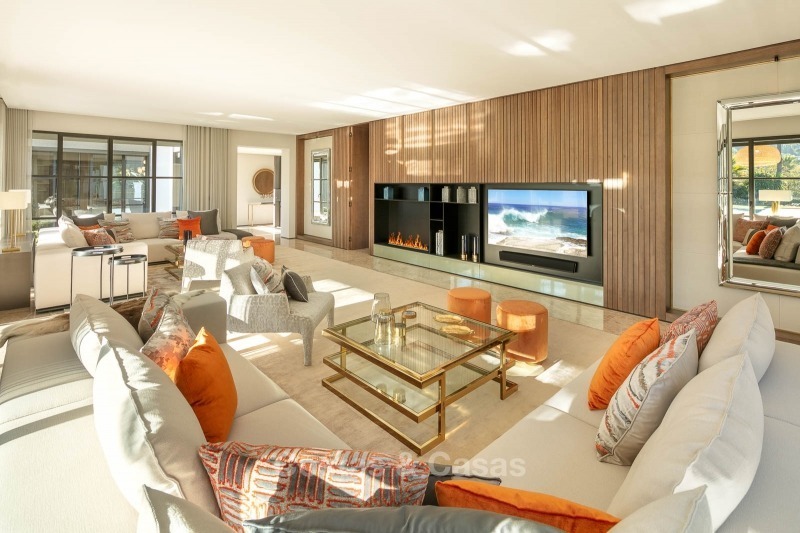 Spectacular, contemporary luxury villa for sale, frontline golf in Las Brisas, Nueva Andalucia, Marbella 10626 
