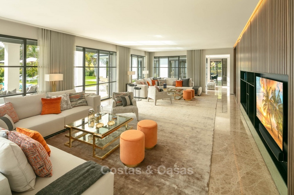 Spectacular, contemporary luxury villa for sale, frontline golf in Las Brisas, Nueva Andalucia, Marbella 10637