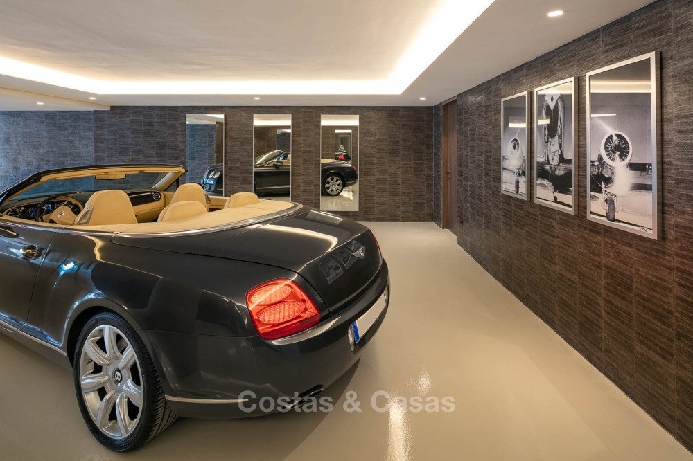 Spectacular, contemporary luxury villa for sale, frontline golf in Las Brisas, Nueva Andalucia, Marbella 10695