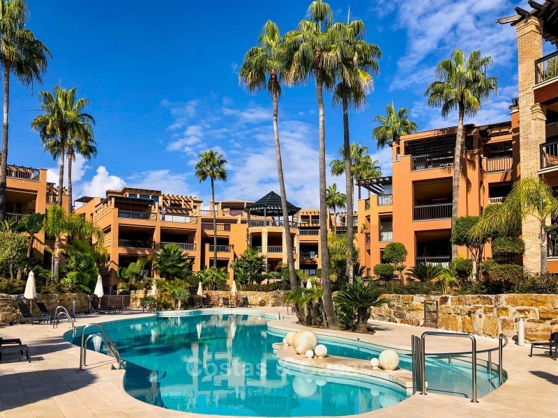 Opportunity: attractively priced quality apartment in a luxury beachfront complex for sale – San Pedro, Marbella 10723 
