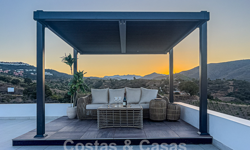 New, exclusive, modern luxury villas in a prime golf resort for sale, Mijas, Costa del Sol 56677