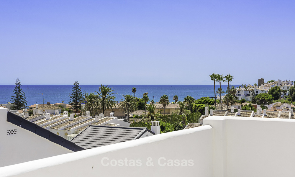 New modern beachside apartments for sale, ready to move in, Estepona 17094