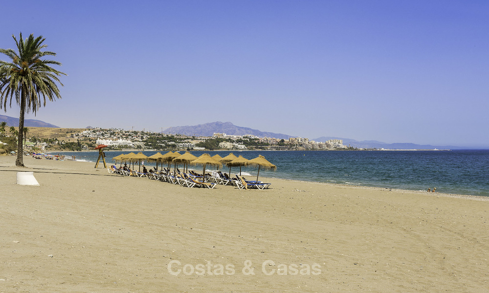 New modern beachside apartments for sale, ready to move in, Estepona 17100