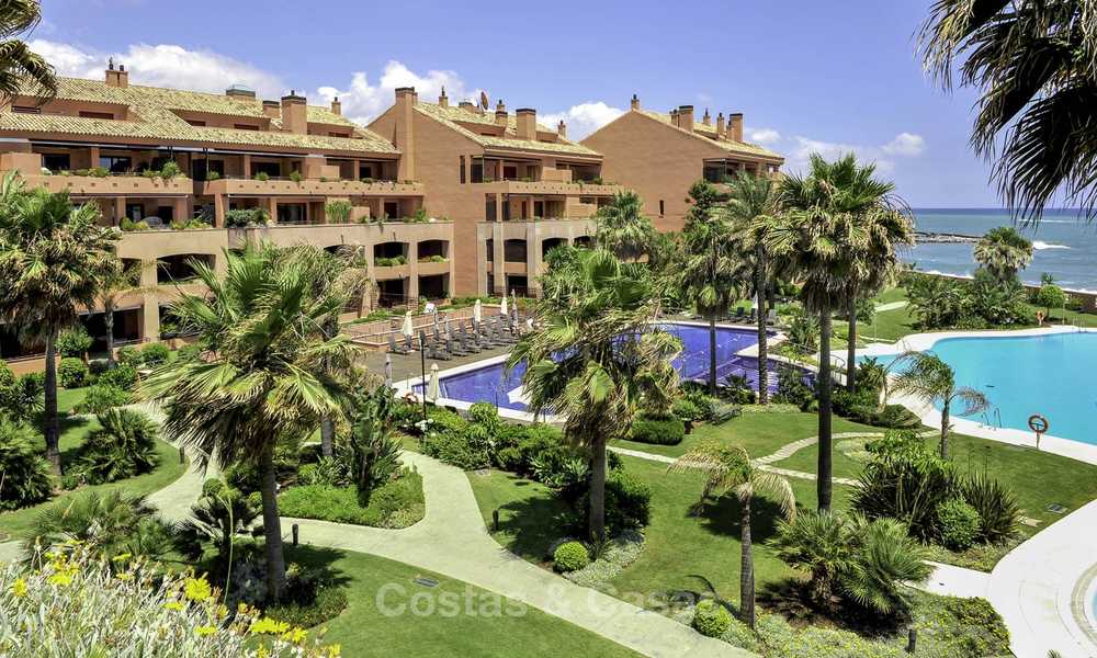 Luxury frontline beach apartment for sale in an exclusive residential complex, Puerto Banus, Marbella 11585