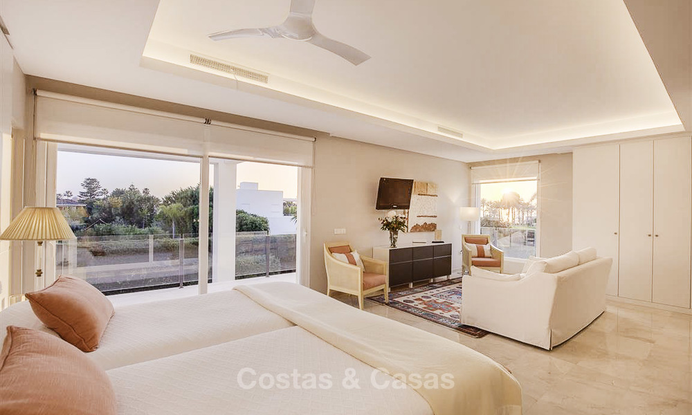 Stylish modern contemporary luxury villa for sale, beachside between Estepona and Marbella 11654