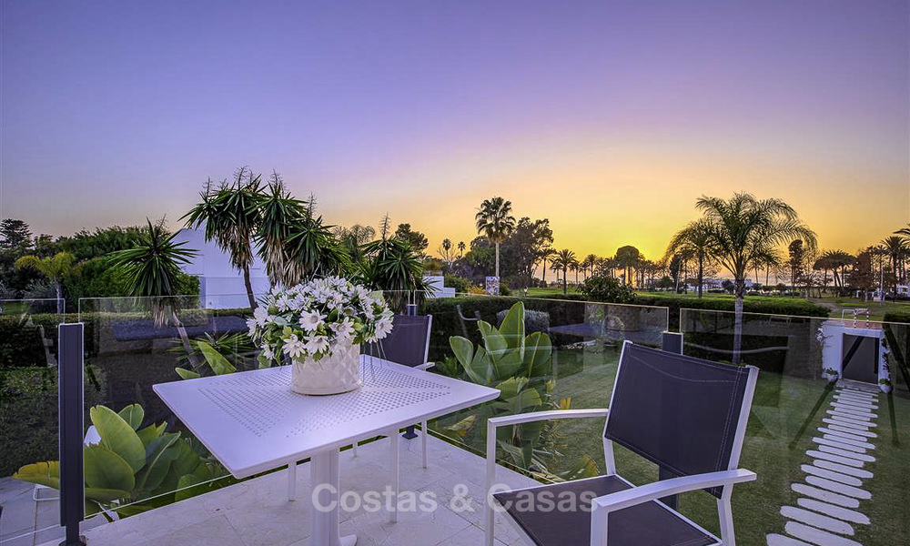 Stylish modern contemporary luxury villa for sale, beachside between Estepona and Marbella 11655