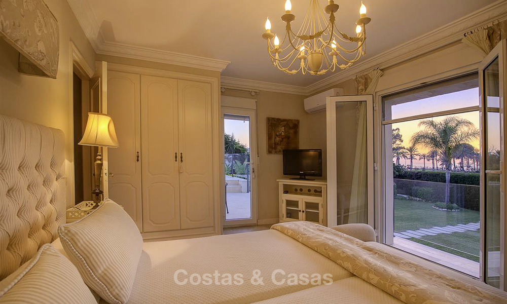 Stylish modern contemporary luxury villa for sale, beachside between Estepona and Marbella 11656