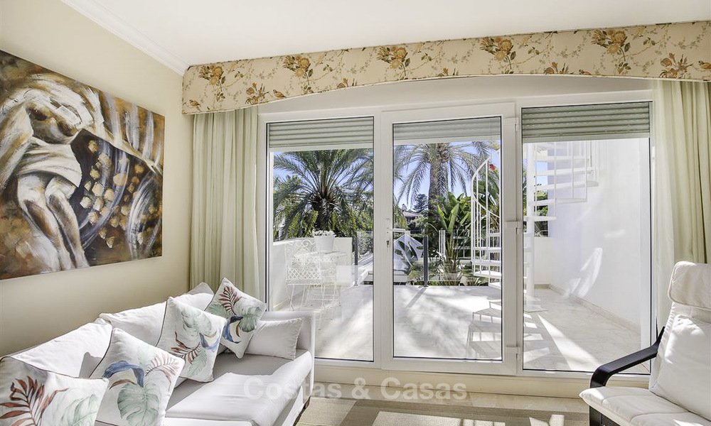 Stylish modern contemporary luxury villa for sale, beachside between Estepona and Marbella 11665