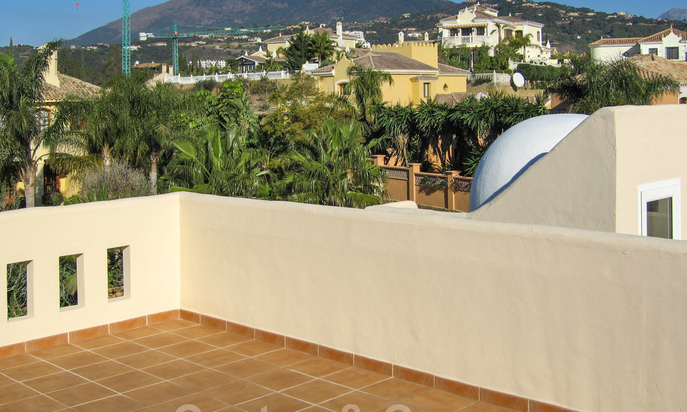 Semi-detached house and a penthouse for sale with sea view in Marbella - Benahavis 29443