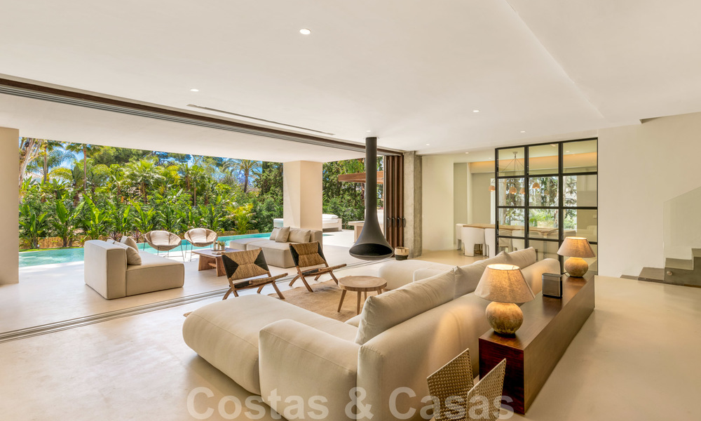 Exquisite new modern luxury villa for sale, beachside Los Monteros, East Marbella 26660