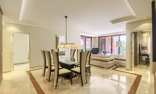 Attractive, spacious apartment in an exclusive beachfront complex for sale, between Marbella and Estepona 11755 