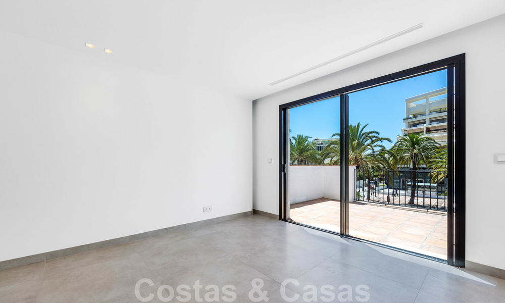 Fully renovated beachside luxury apartments for sale, ready to move into, in the centre of Puerto Banus, Marbella 28165