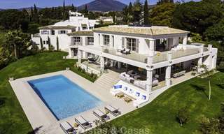 Prestigious luxury villa on an exceptional location for sale, frontline golf, sea views and ready to move in - Nueva Andalucia, Marbella 17118 