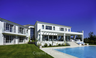 Prestigious luxury villa on an exceptional location for sale, frontline golf, sea views and ready to move in - Nueva Andalucia, Marbella 17122 