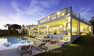 Prestigious luxury villa on an exceptional location for sale, frontline golf, sea views and ready to move in - Nueva Andalucia, Marbella 17143 