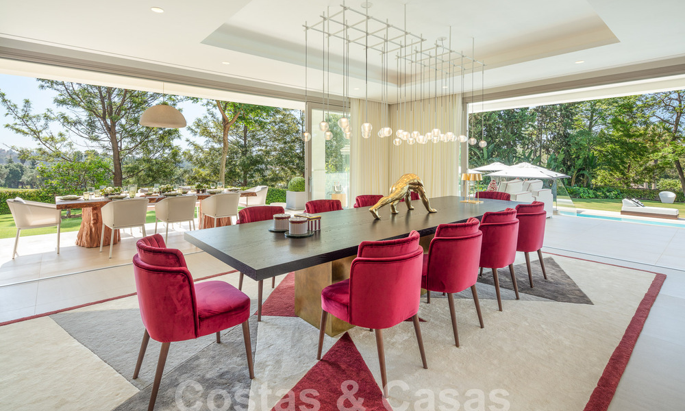 Prestigious luxury villa on an exceptional location for sale, frontline golf, sea views and ready to move in - Nueva Andalucia, Marbella 57174