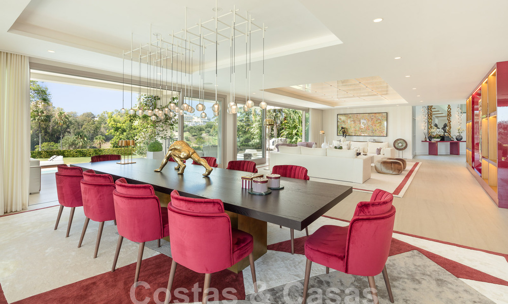 Prestigious luxury villa on an exceptional location for sale, frontline golf, sea views and ready to move in - Nueva Andalucia, Marbella 57175