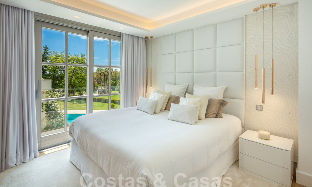 Prestigious luxury villa on an exceptional location for sale, frontline golf, sea views and ready to move in - Nueva Andalucia, Marbella 57196