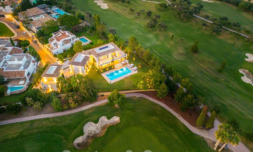 Prestigious luxury villa on an exceptional location for sale, frontline golf, sea views and ready to move in - Nueva Andalucia, Marbella 57212