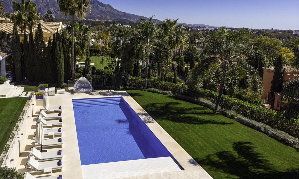 Outstanding modern luxury villa with amazing golf and sea views for sale in the heart of Nueva Andalucía, Marbella 12081