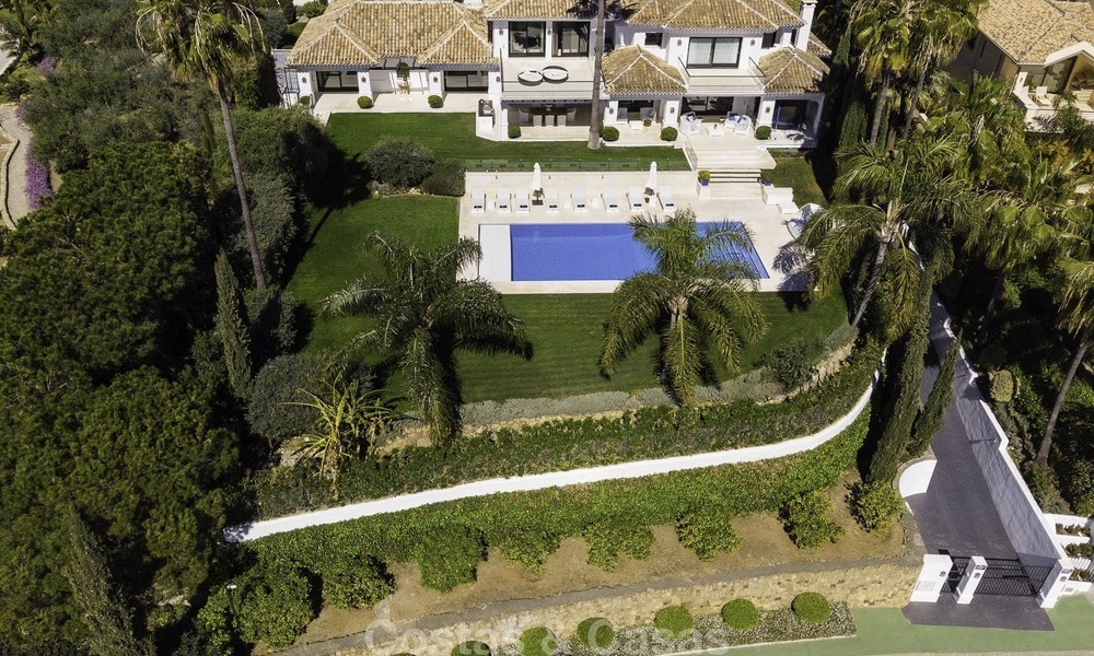 Outstanding modern luxury villa with amazing golf and sea views for sale in the heart of Nueva Andalucía, Marbella 12084