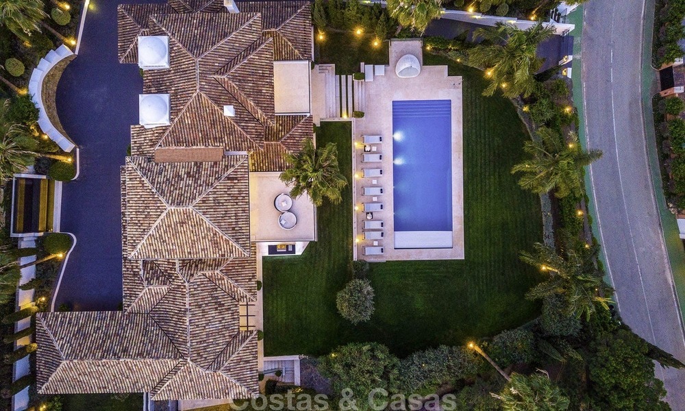 Outstanding modern luxury villa with amazing golf and sea views for sale in the heart of Nueva Andalucía, Marbella 12095