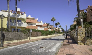 Fully renovated townhouse in beachfront complex for sale, with sea views and direct access to the beach, between Estepona and Marbella 12181 