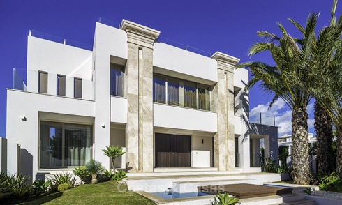 Exquisite, high-end modern luxury villa for sale, ready to move in, beachside Golden Mile, Marbella 12426