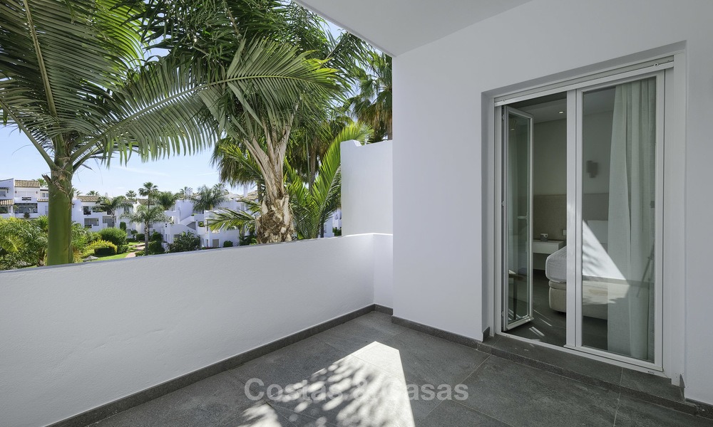 Completely renovated 3 bedroom penthouse apartment for sale in a beachside complex, between Marbella and Estepona 12499