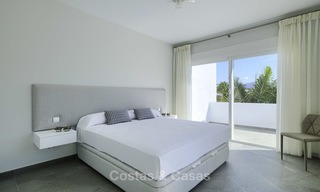 Completely renovated 3 bedroom penthouse apartment for sale in a beachside complex, between Marbella and Estepona 12501 