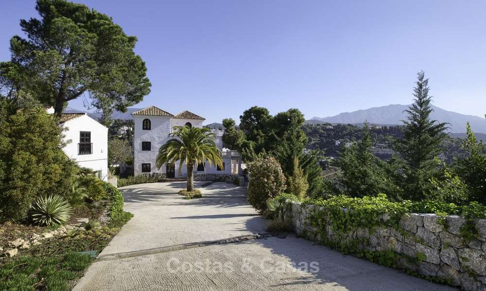 Charming traditional style villa with sea and mountain views for sale in El Madroñal, Benahavis, Marbella 12622