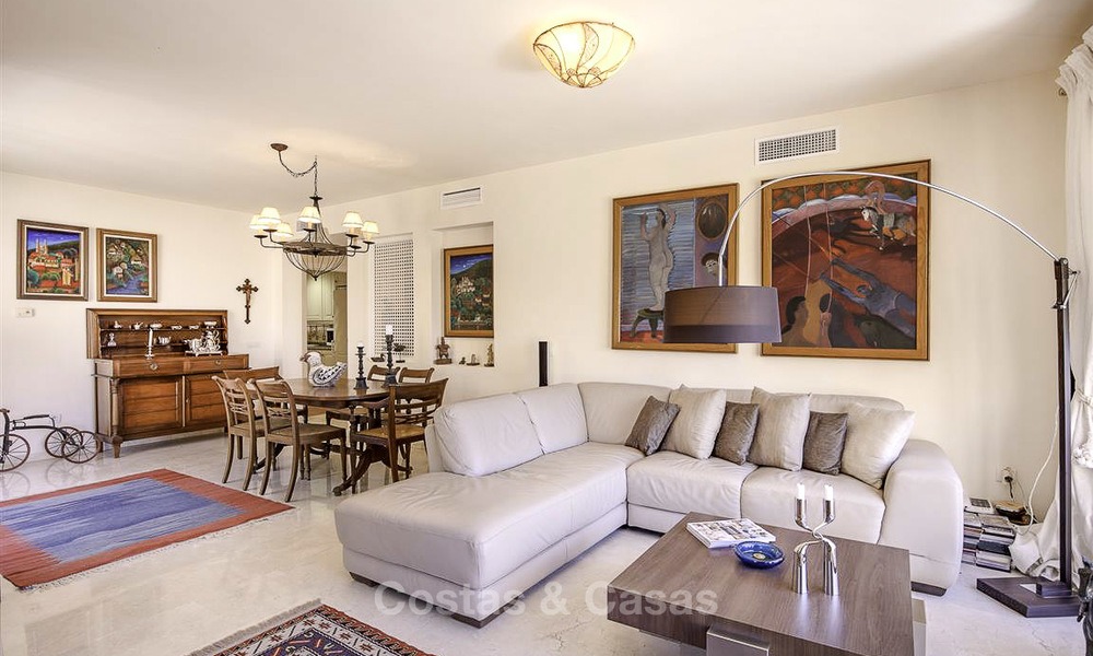 Spacious duplex penthouse apartment with panoramic views for sale between Estepona and Marbella 12695