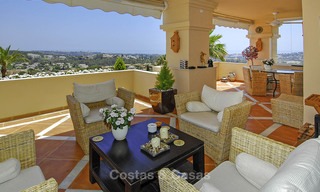 Spacious luxury apartments and penthouses with sea view for sale in Nueva Andalucia, Marbella 12758 