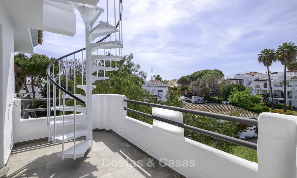 Fully renovated beachside penthouse apartment for sale on the New Golden Mile, between Estepona and Marbella 12833