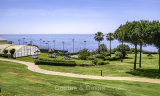 Nice frontline beach apartment with outstanding sea views for sale in a high standard complex, Cabopino, Marbella 12997 
