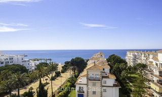 Attractive penthouse apartment with amazing sea views in a frontline beach complex for sale, Puerto Banus, Marbella 13236 