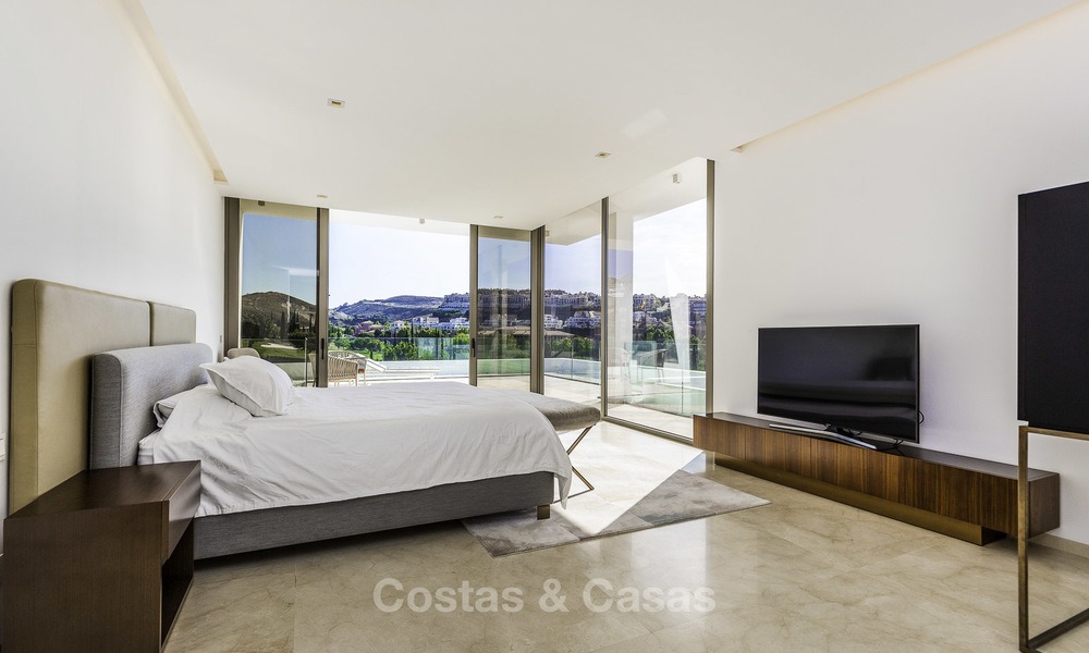 Stunning new modern contemporary luxury villa for sale, frontline golf in an exclusive resort, Benahavis, Marbella 13402
