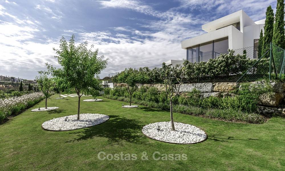 Stunning new modern contemporary luxury villa for sale, frontline golf in an exclusive resort, Benahavis, Marbella 13422