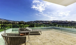 Stunning new modern contemporary luxury villa for sale, frontline golf in an exclusive resort, Benahavis, Marbella 13423 