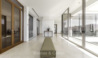 Stunning new modern contemporary luxury villa for sale, frontline golf in an exclusive resort, Benahavis, Marbella 13428 