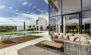 Stunning new modern contemporary luxury villa for sale, frontline golf in an exclusive resort, Benahavis, Marbella 13433 