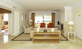 Albatross Hill: Apartments and penthouses with sea view for sale in Nueva Andalucia, Marbella 13395 