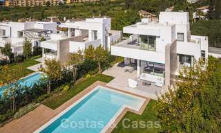 New modern detached luxury villas for sale on the New Golden Mile, between Marbella and Estepona. Ready to move in. 43099 
